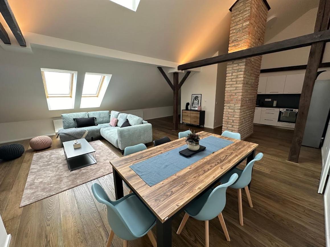 Loft Apartments Prague Exterior photo